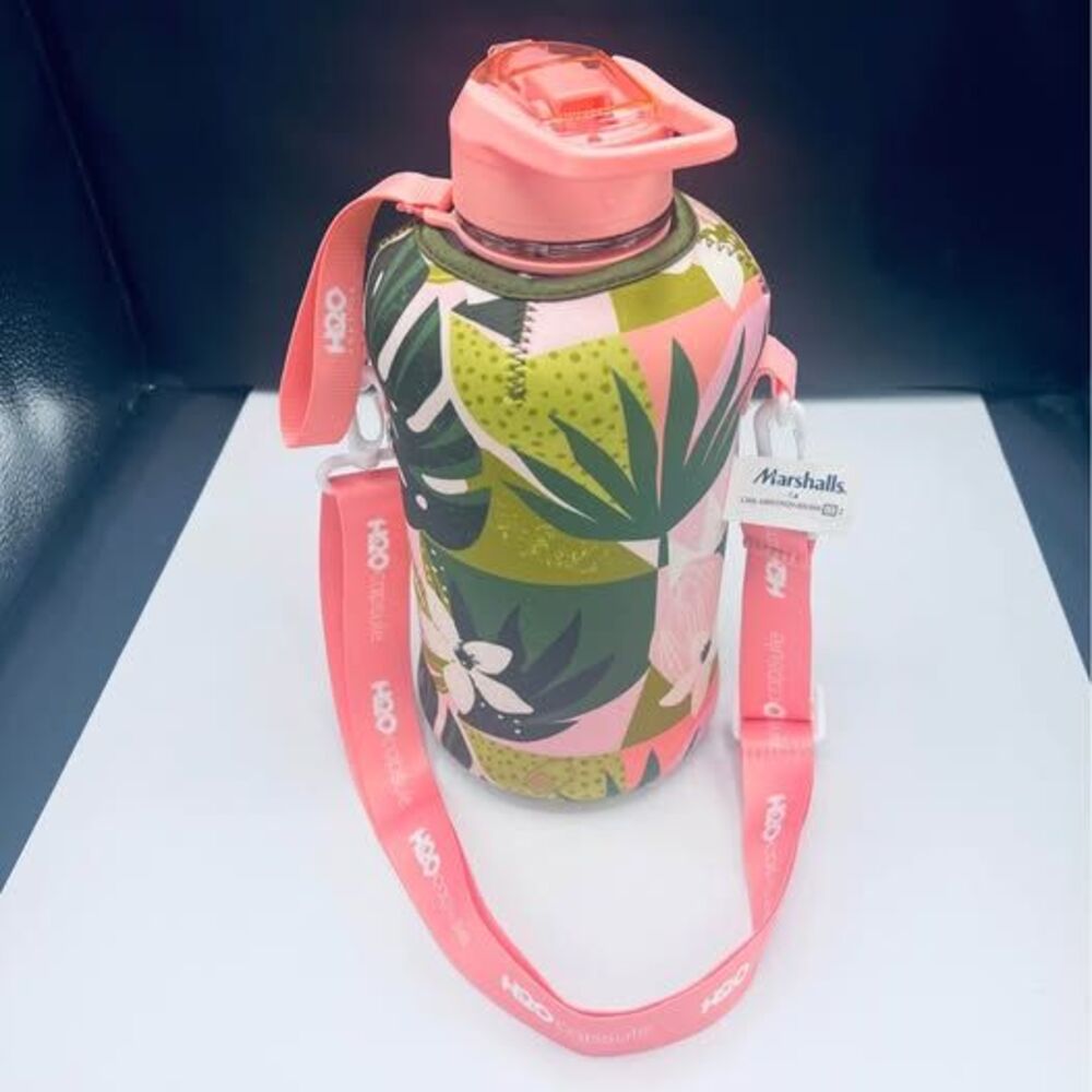 NEW H2O Capsule 73 oz (2.2L) Water Bottle with Sleeve Tropical Floral BPA Free N